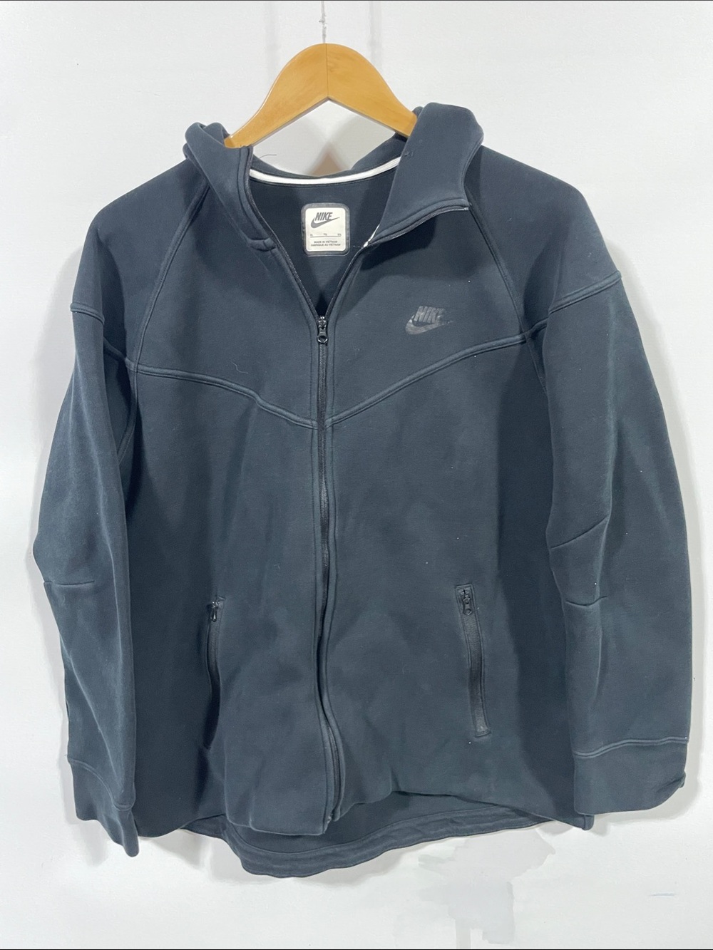Nike tech fleece Men's Dark Gray Full-Zip Hooded Performance Jacket